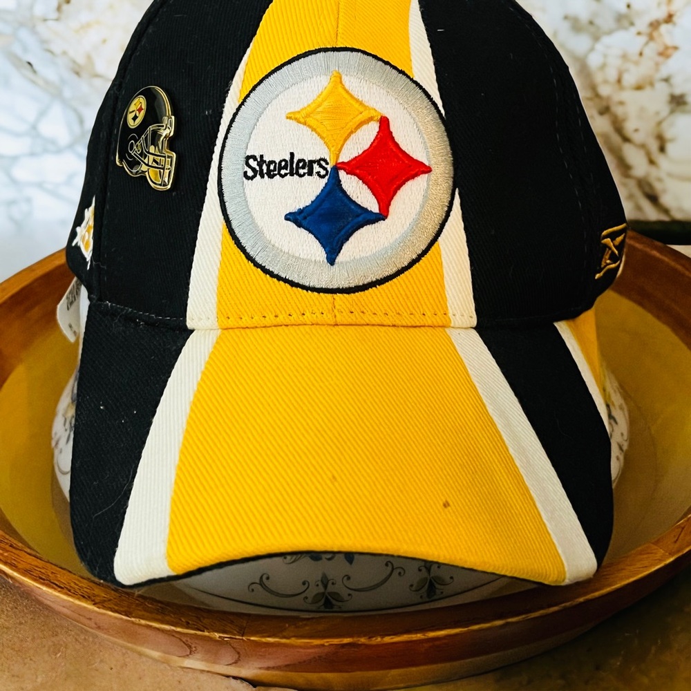 Vintage PIN INCLUDED!! Pittsburgh Steelers Hat Cap Strap Back Ball 90s Y2K EUC!!